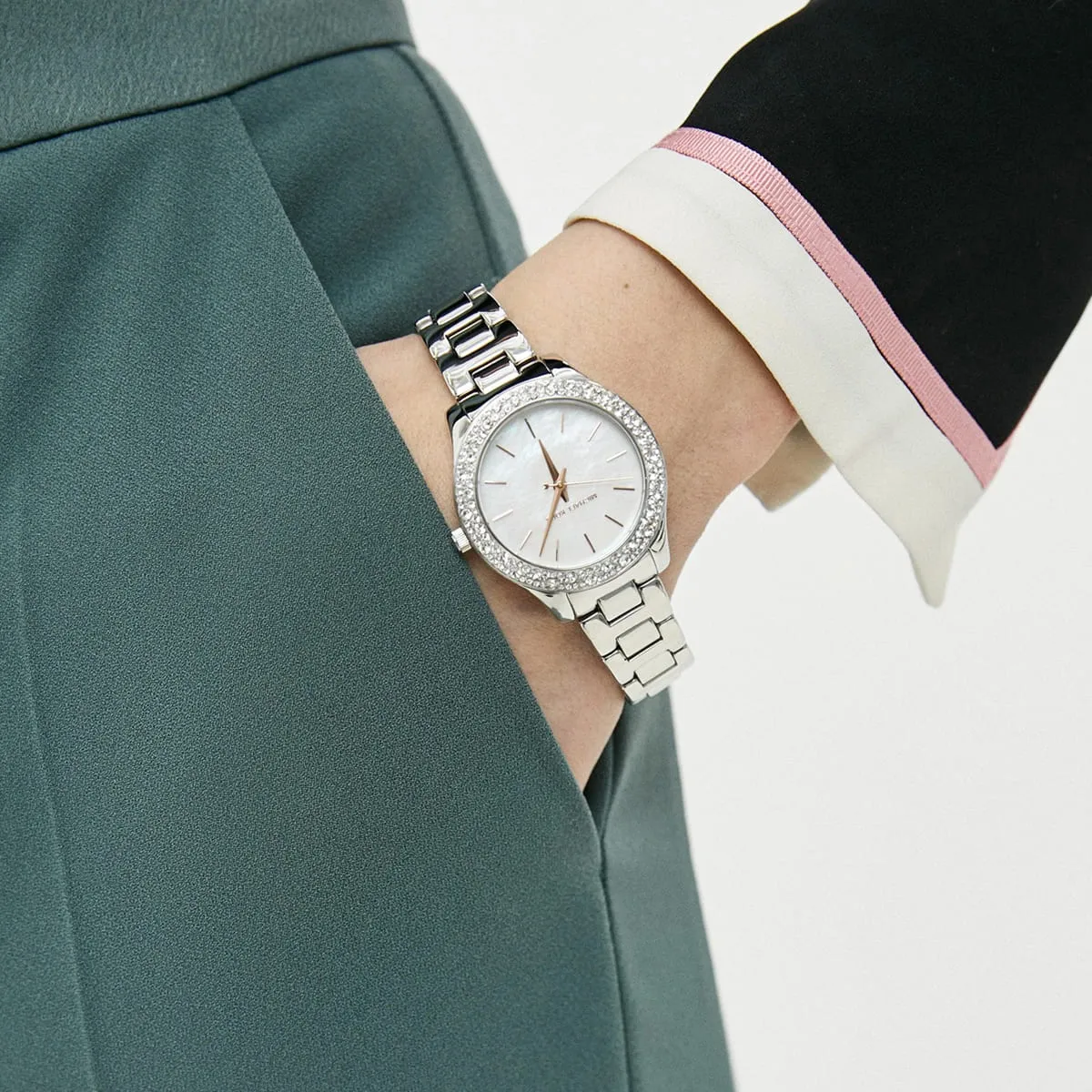 mk4556-michael-kors-watch-women-crystals-white-dial-metal-stainless-steel-silver-strap-quartz-battery-analog-three-hand-liliane_12.webp