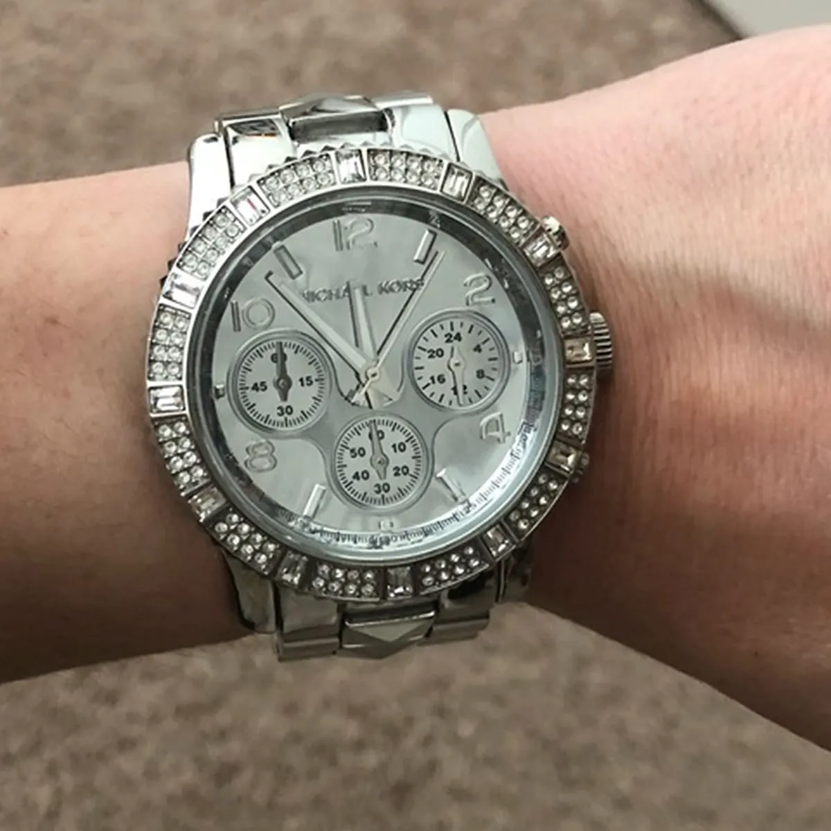 mk5431-michael-kors-watch-women-crystals-silver-dial-metal-stainless-steel-strap-quartz-battery-analog-chronograph_4.webp