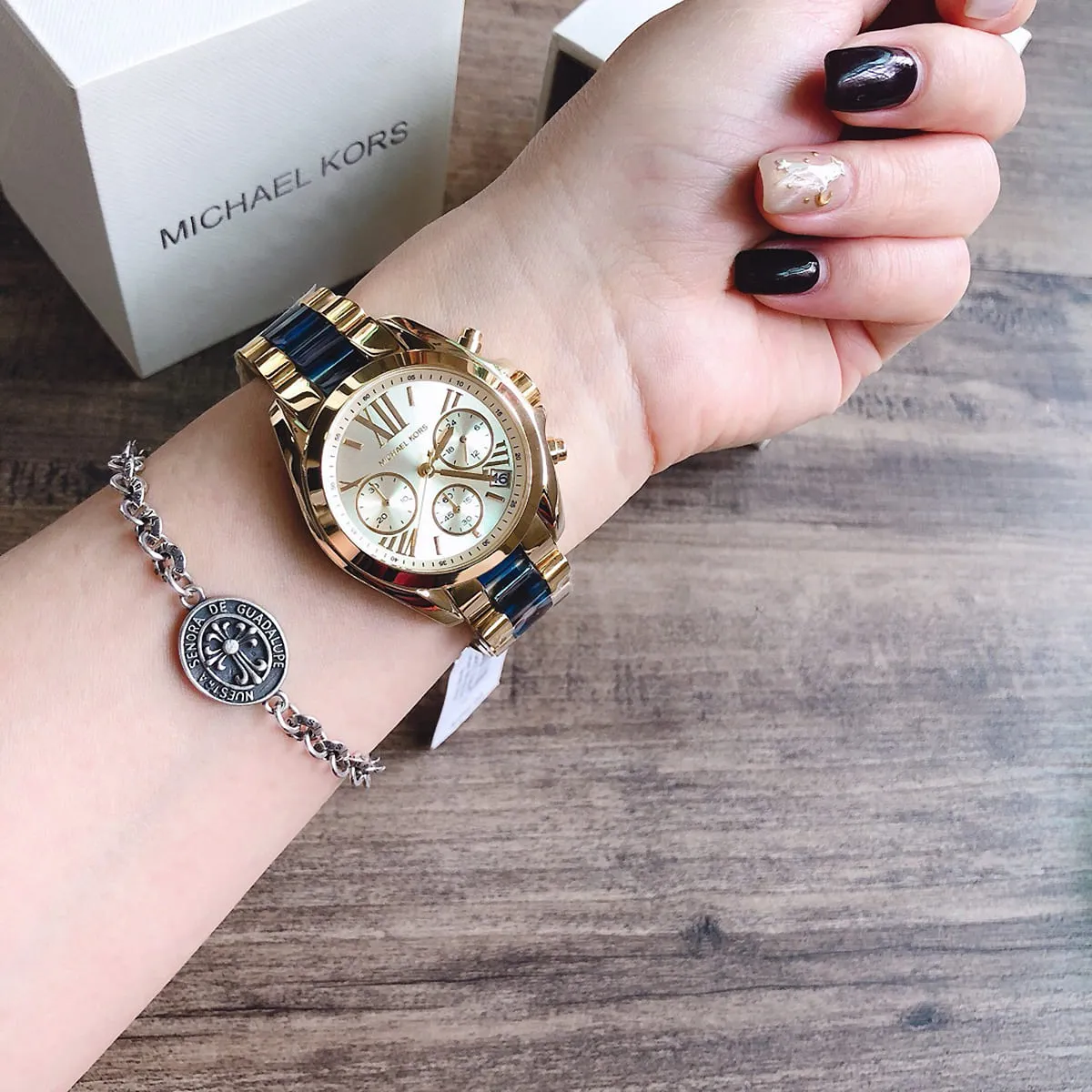 mk6318-michael-kors-watch-women-gold-dial-multi-blue-golden-strap-quartz-battery-analog-chronograph-bradshaw_9.webp