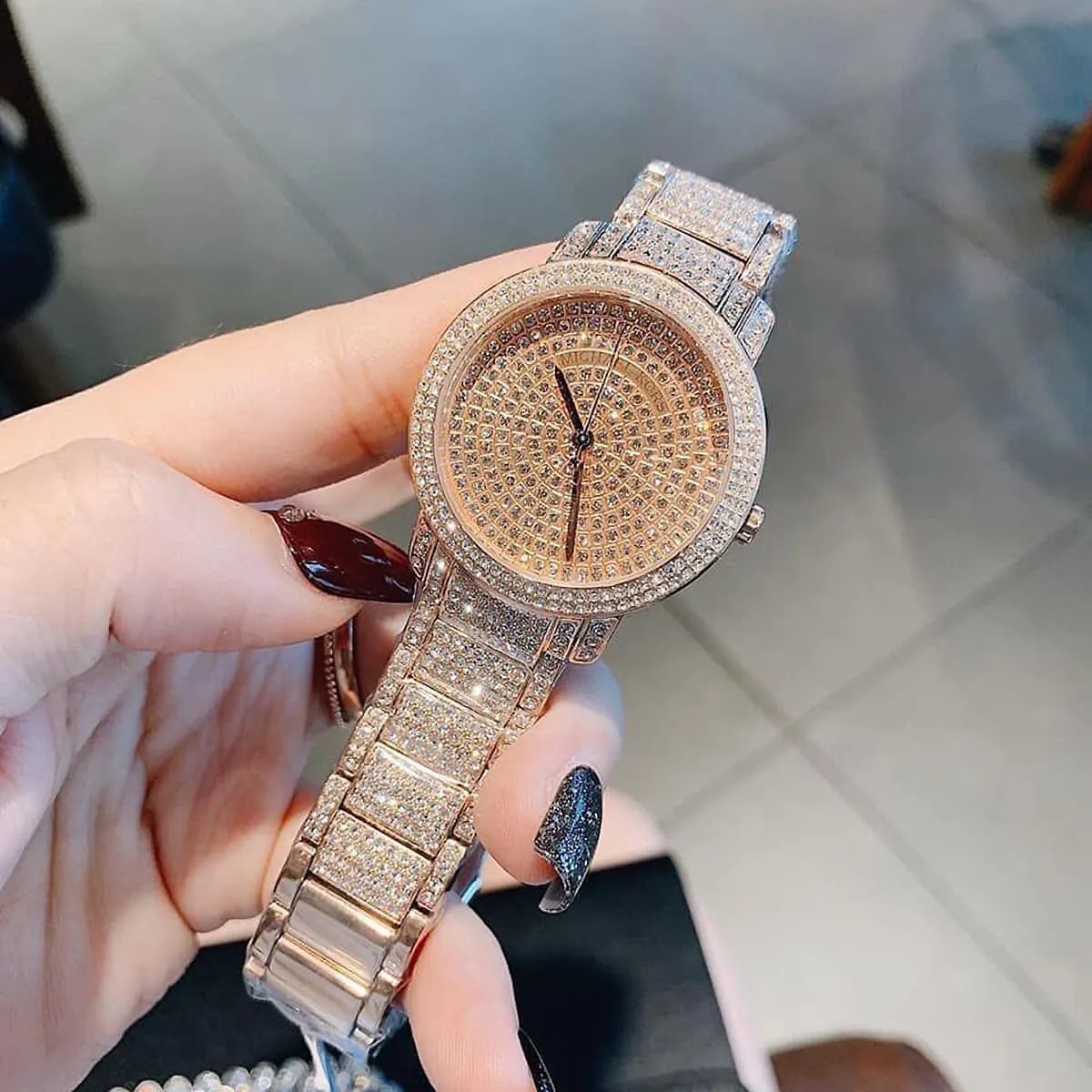 mk6548-michael-kors-watch-women-crystals-rose-gold-dial-metal-stainless-steel-strap-quartz-battery-analog-three-hand-darci_6.webp