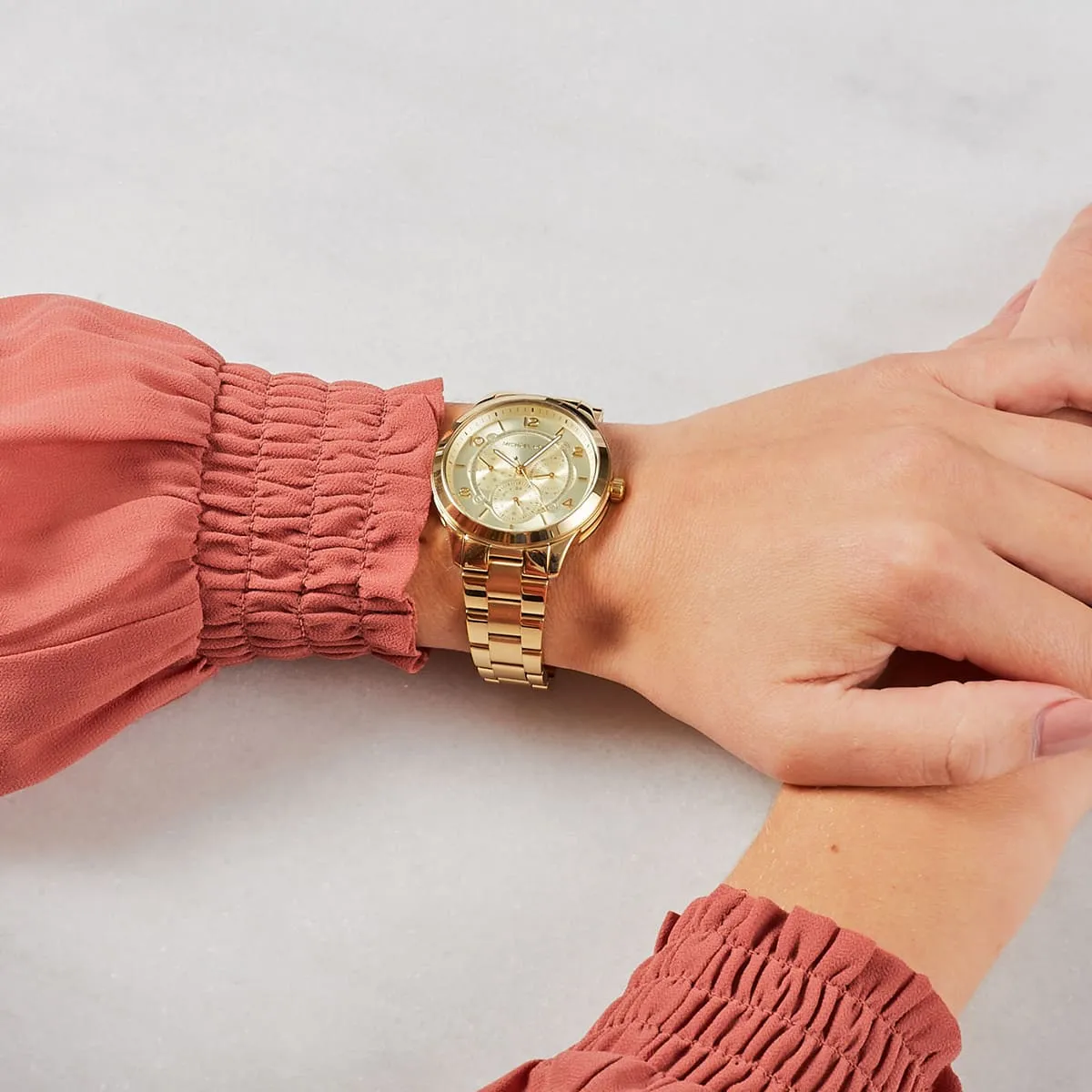 mk6588-michael-kors-watch-women-gold-dial-metal-stainless-steel-golden-strap-quartz-battery-analog-runway_7.webp