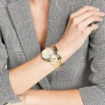 mk6588-michael-kors-watch-women-gold-dial-metal-stainless-steel-golden-strap-quartz-battery-analog-runway.webp