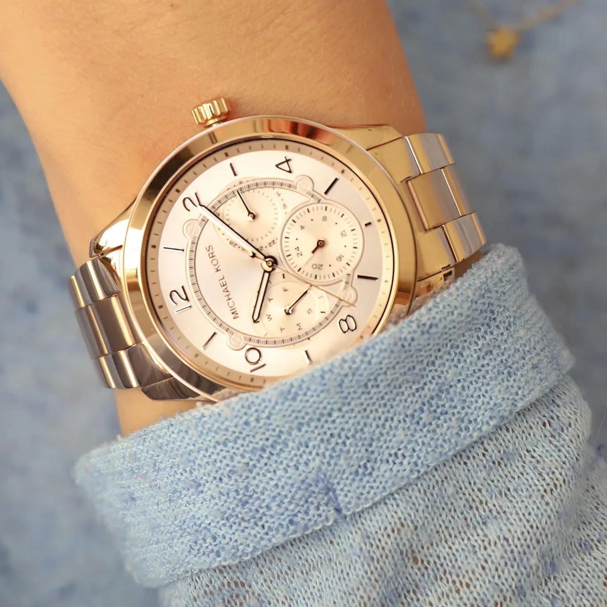 mk6589-michael-kors-watch-women-rose-gold-dial-metal-stainless-steel-strap-quartz-battery-analog-runway_12.webp