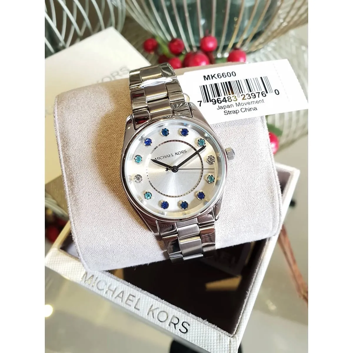 mk6600-michael-kors-watch-women-white-dial-metal-stainless-steel-silver-strap-quartz-battery-analog-three-hand-colette_9.webp