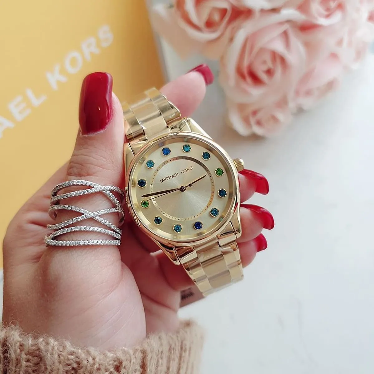 mk6602-michael-kors-watch-women-gold-dial-metal-stainless-steel-golden-strap-quartz-battery-analog-three-hand-colette_6.webp