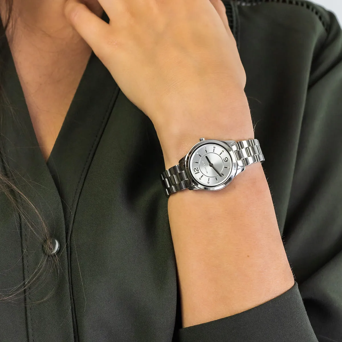 mk6610-michael-kors-watch-women-silver-dial-metal-stainless-steel-strap-quartz-battery-analog-three-hand-runway_8.webp