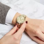 mk6613-michael-kors-watch-women-crystals-gold-dial-metal-stainless-steel-golden-strap-quartz-battery-analog-runway.webp