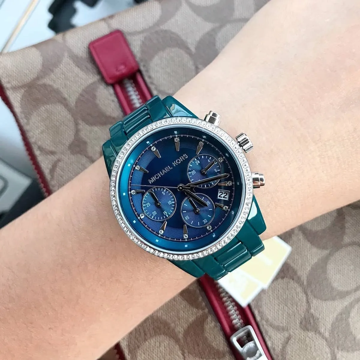 mk6722-michael-kors-watch-women-teal-color-blue-dial-metal-stainless-steel-strap-quartz-battery-analog-chronograph-ritz_8.webp