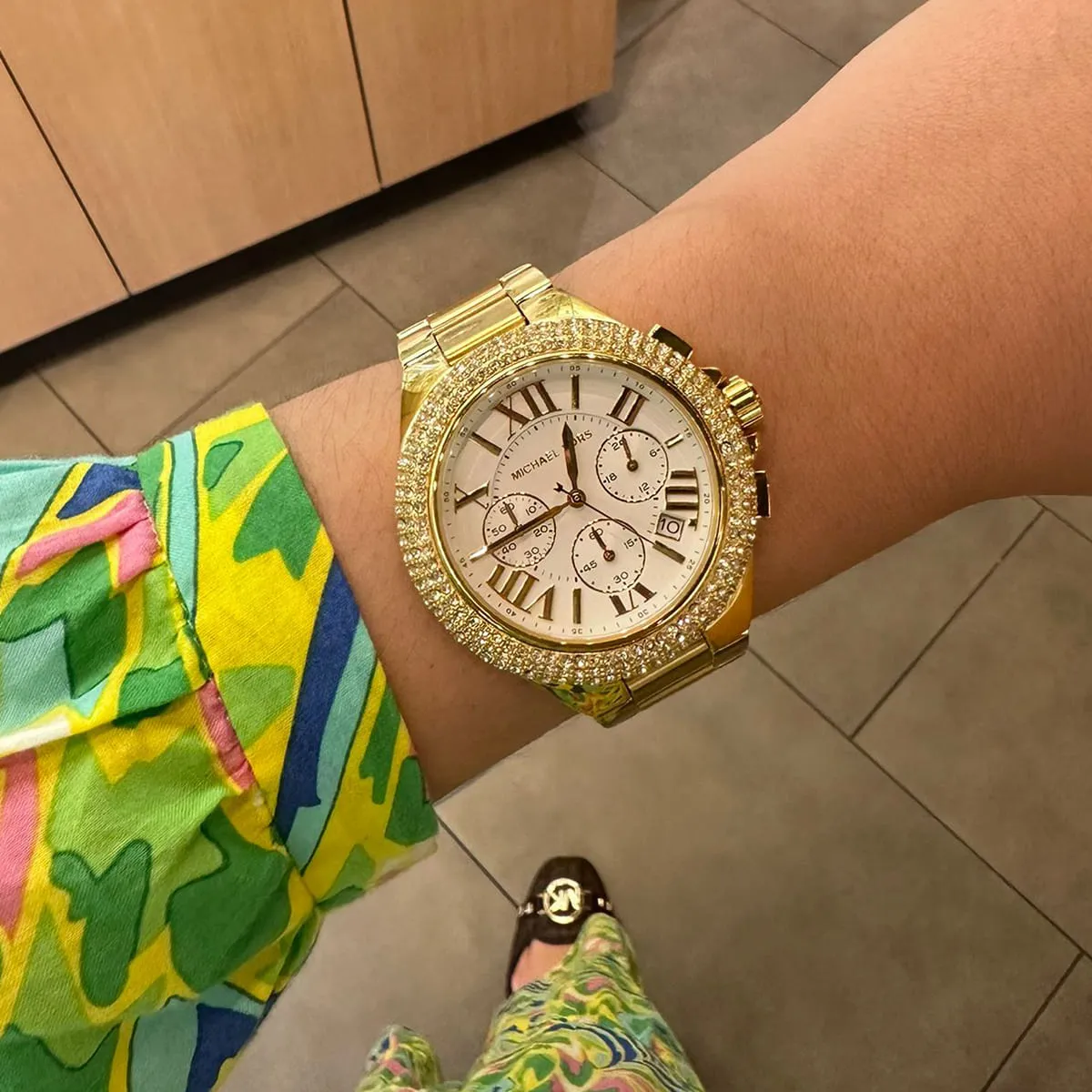 mk6994-michael-kors-watch-women-crystals-white-dial-metal-stainless-steel-gold-strap-quartz-battery-analog-chronograph-camille_10.webp