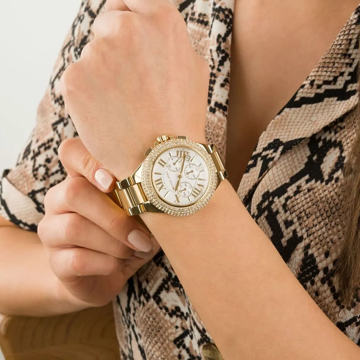 mk6994-michael-kors-watch-women-crystals-white-dial-metal-stainless-steel-gold-strap-quartz-battery-analog-chronograph-camille_13.webp