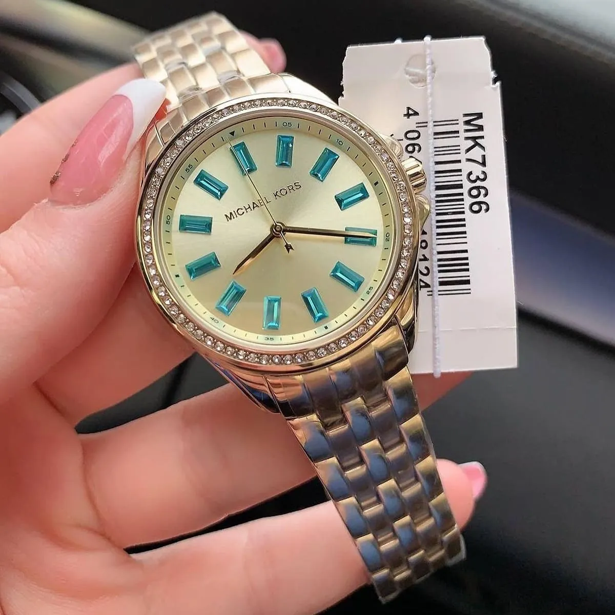 mk7366-michael-kors-watch-women-gold-dial-metal-stainless-steel-en-strap-quartz-battery-analog-three-hand-pilot_8.webp