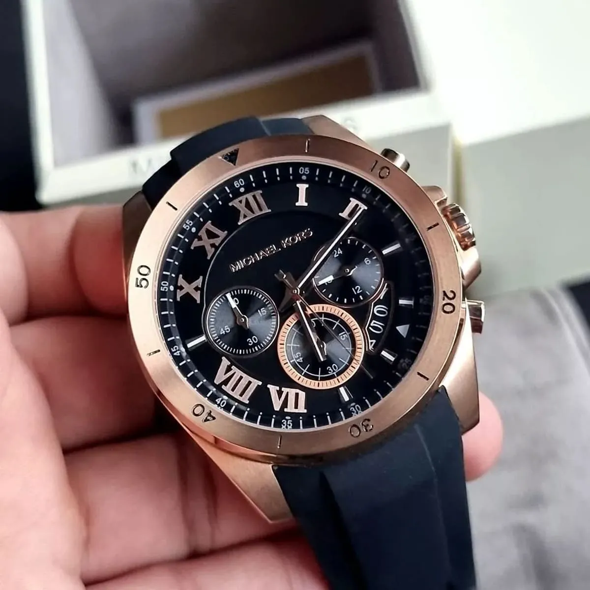 mk8436-michael-kors-watch-men-black-dial-rubber-strap-quartz-battery-analog-chronograph-brecken_6.webp