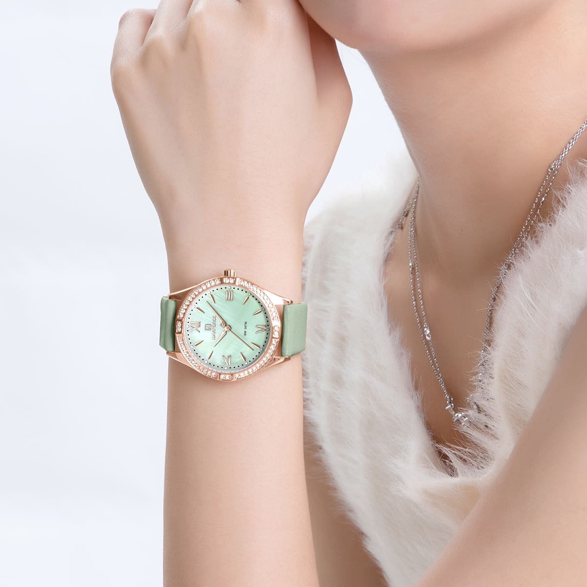 nf5038-rg-gn-naviforce-watch-wr-3atm-women-mother-of-pearl-green-dial-leather-strap-quartz-battery-analog-three-hand-for-dream_11.jpg