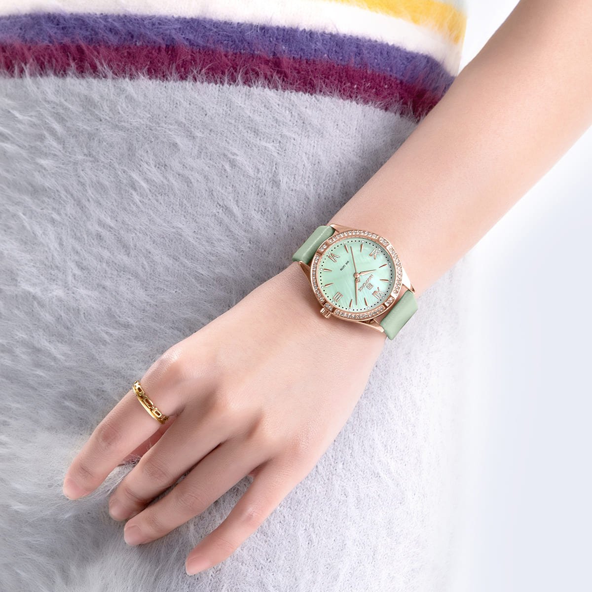 nf5038-rg-gn-naviforce-watch-wr-3atm-women-mother-of-pearl-green-dial-leather-strap-quartz-battery-analog-three-hand-for-dream_9.jpg