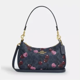 شنطة كوتش Signature Teri Shoulder with Print