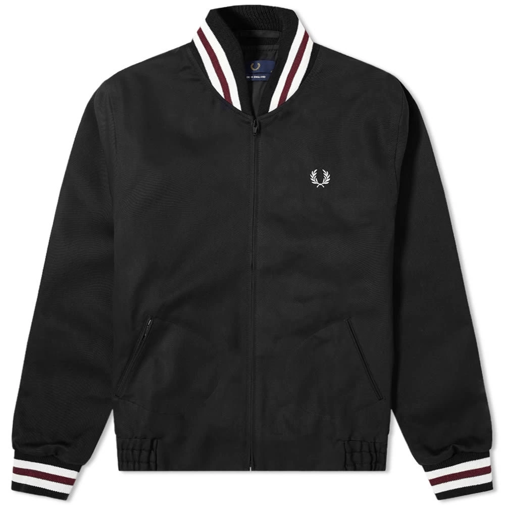 08-01-2020_fredperry_reissuesmadeinenglandbomberjacket_black_j7322-184_jd_1-8-outlet90-com