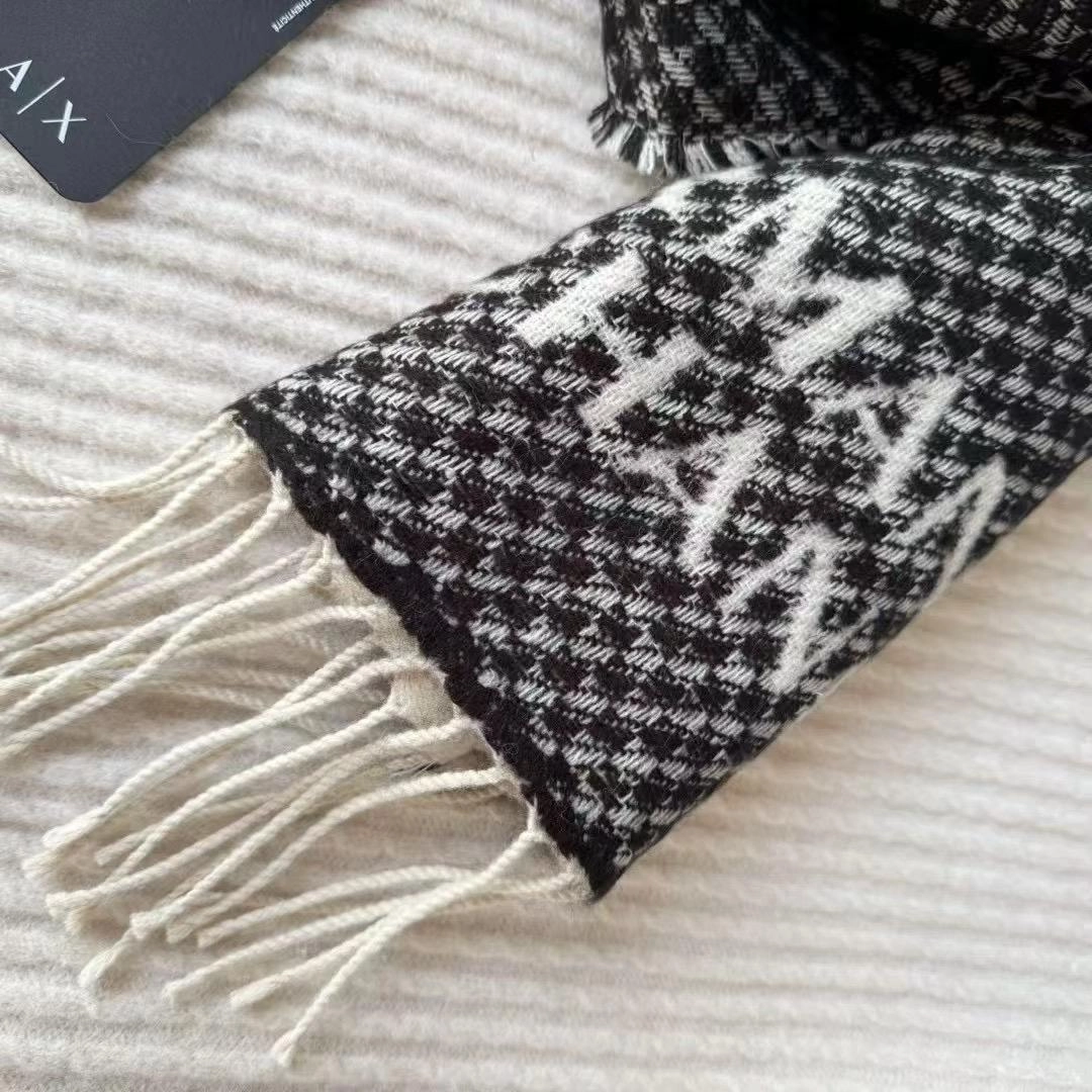 21f697db-24d3-44bf-a1bf-324252809181-4-outlet90-com