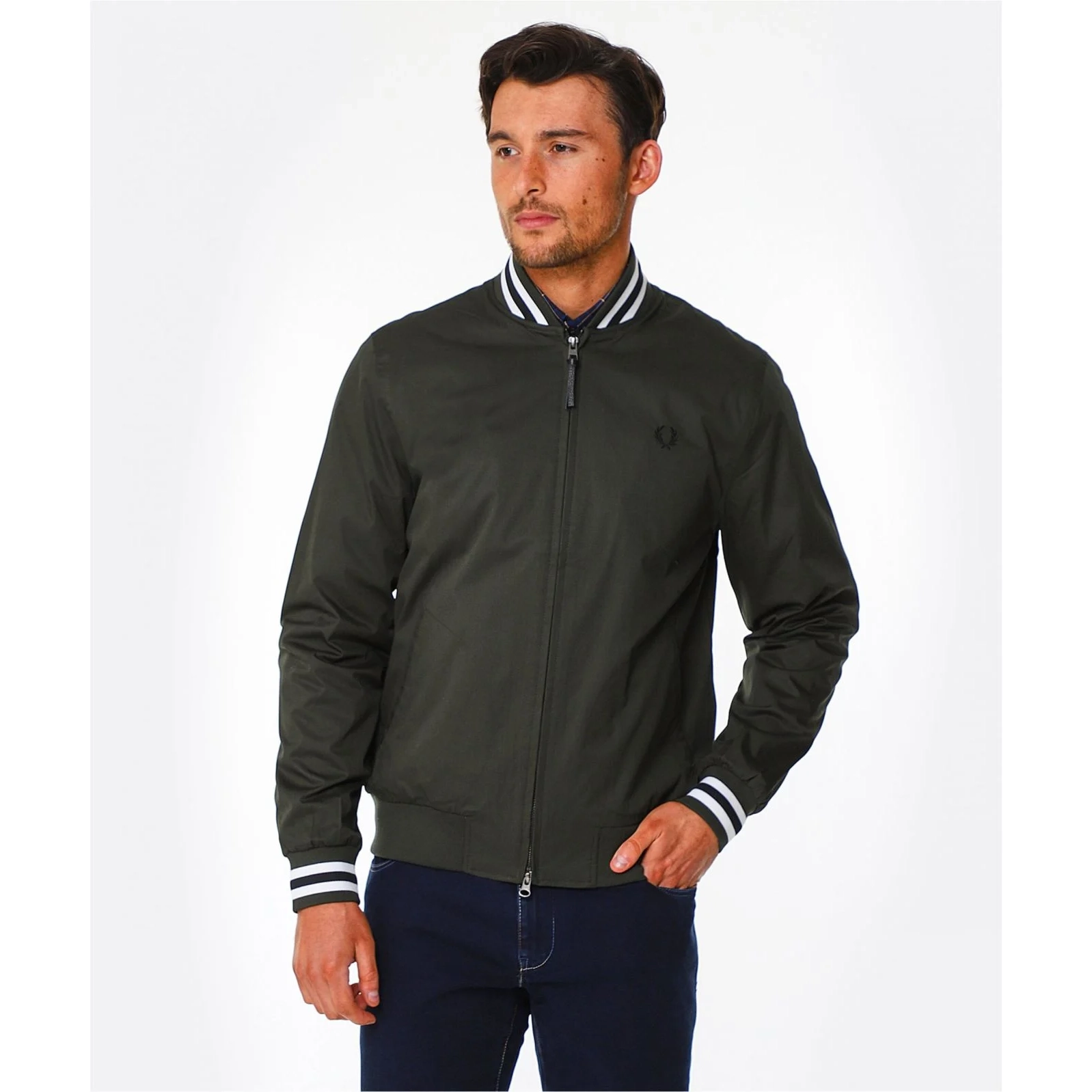 2vv8kls5qi7wdixinmvam50ppgjwkd6ojunza69k-3-outlet90-com