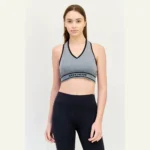 Skechers حمالة صدر رياضية مبطنة بشعار العلامة التجارية للنساء – رمادي