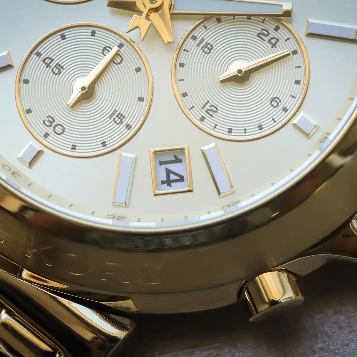 michael-kors-mk-mk7493-maren-original-watch-women-ladies-gold-dial-golden-metal-strap-egypt_7-5-outlet90-com