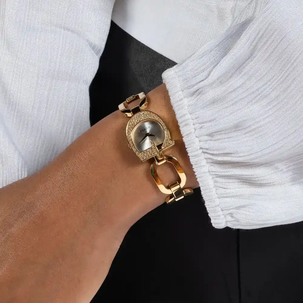 original-woman-guess-gia-gw0683l2-watch-gold-dial-metal-strap-new-collection-in-egypt_5-17-outlet90-com