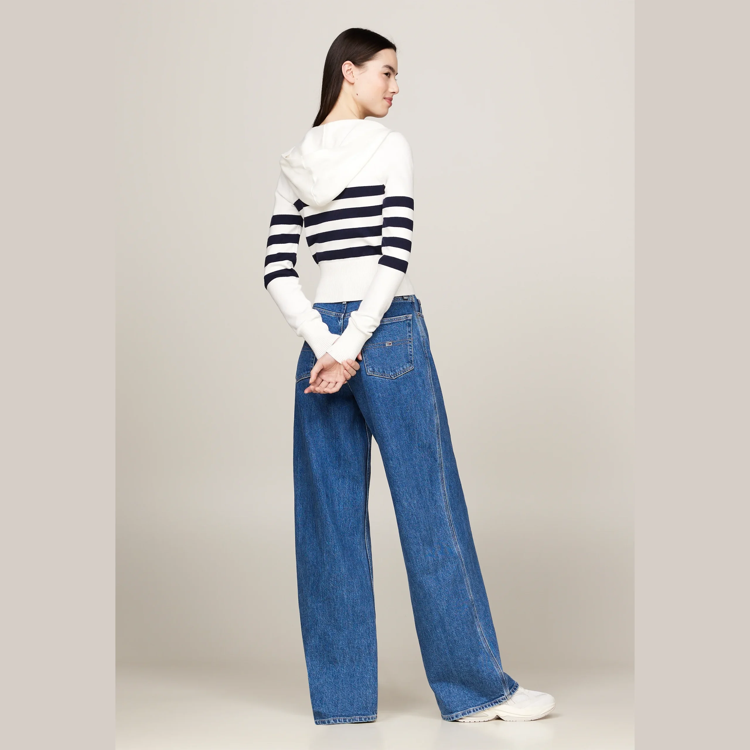 2c668982b4014af8b9a53e7533a4152c-3-outlet90-com