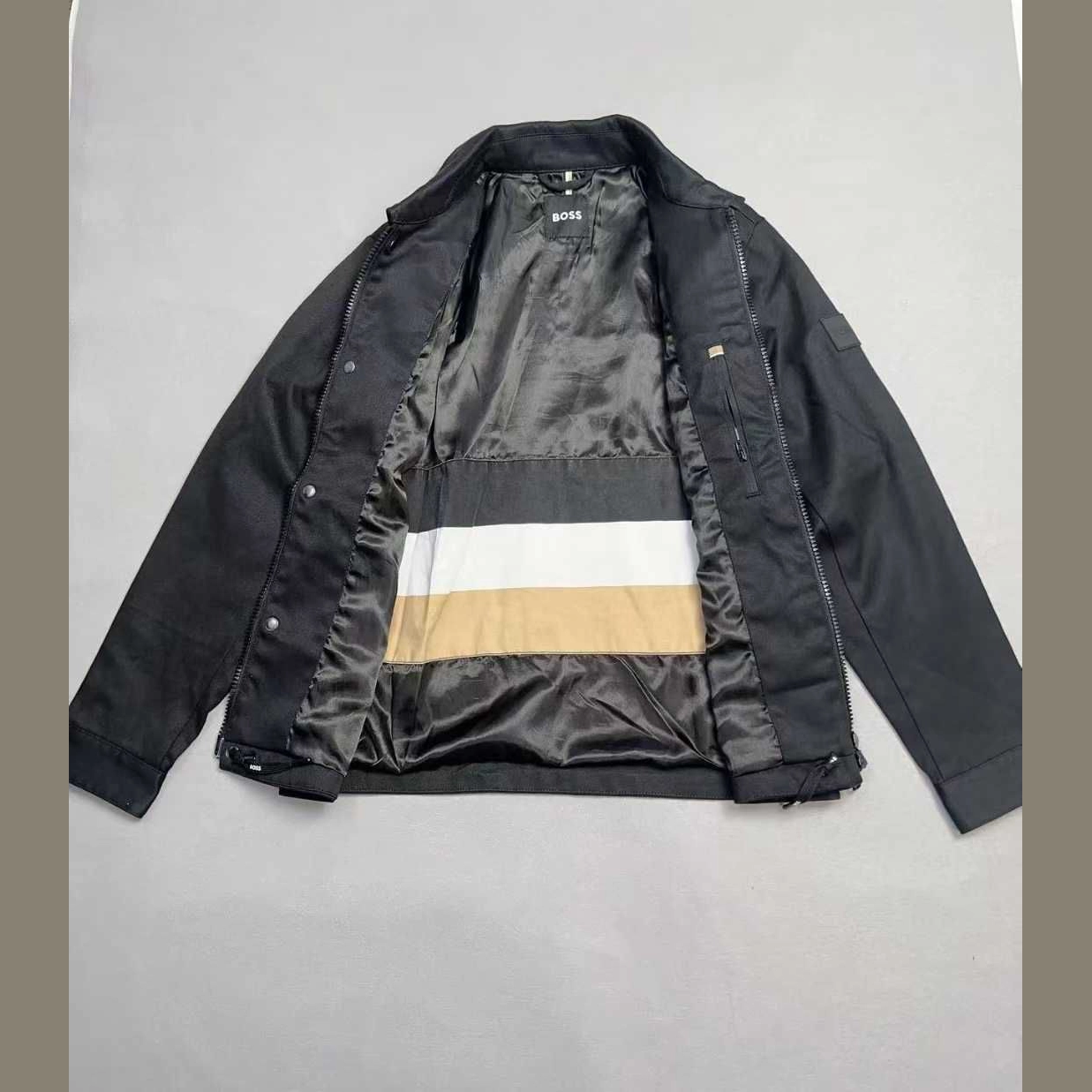 5523eb38-154f-435f-a58a-51e98e90b243-7-outlet90-com