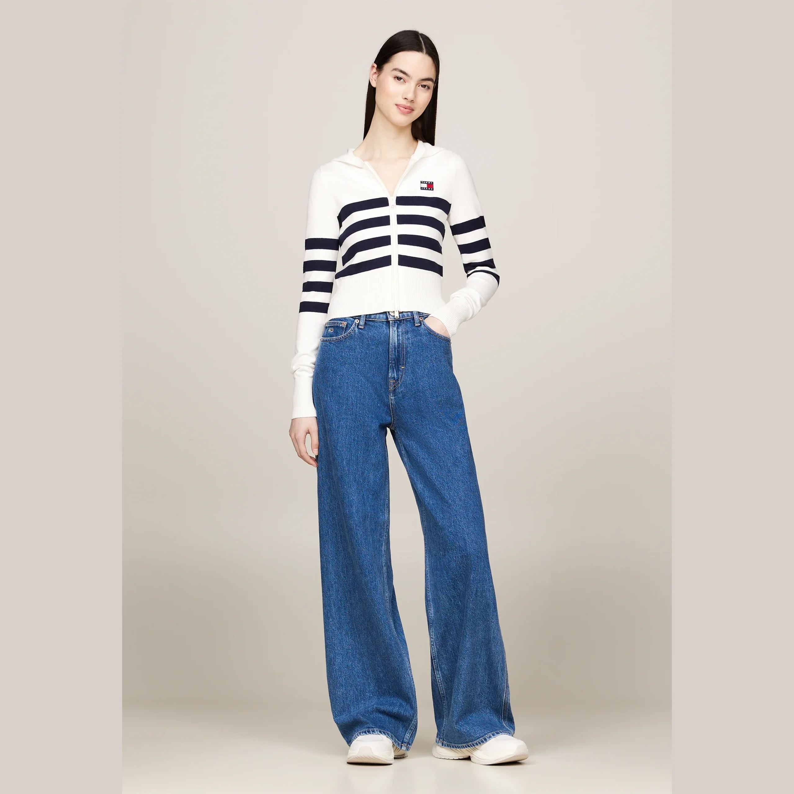 8d8d3a106b9641429046fcba19e2b0d9-4-outlet90-com