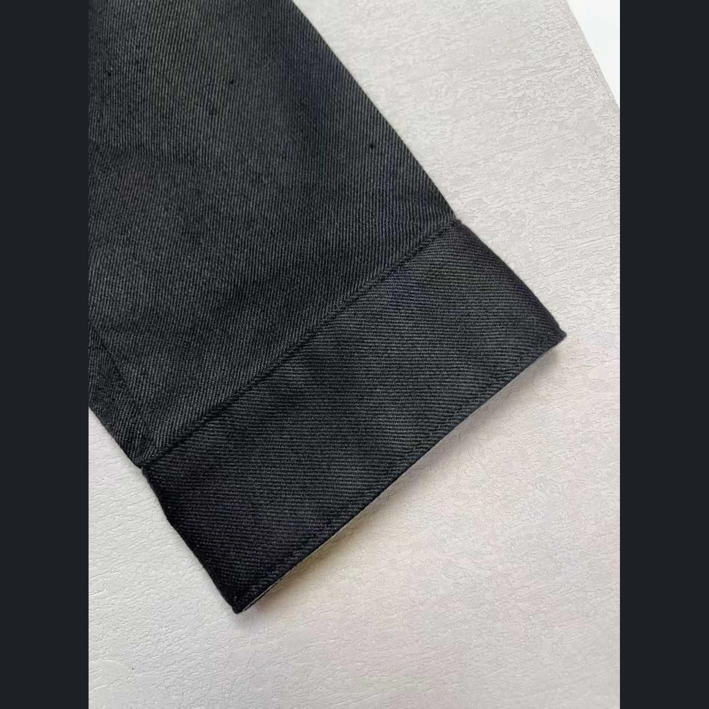 e09be8be-1684-422f-8974-8bac8f206e06-3-outlet90-com