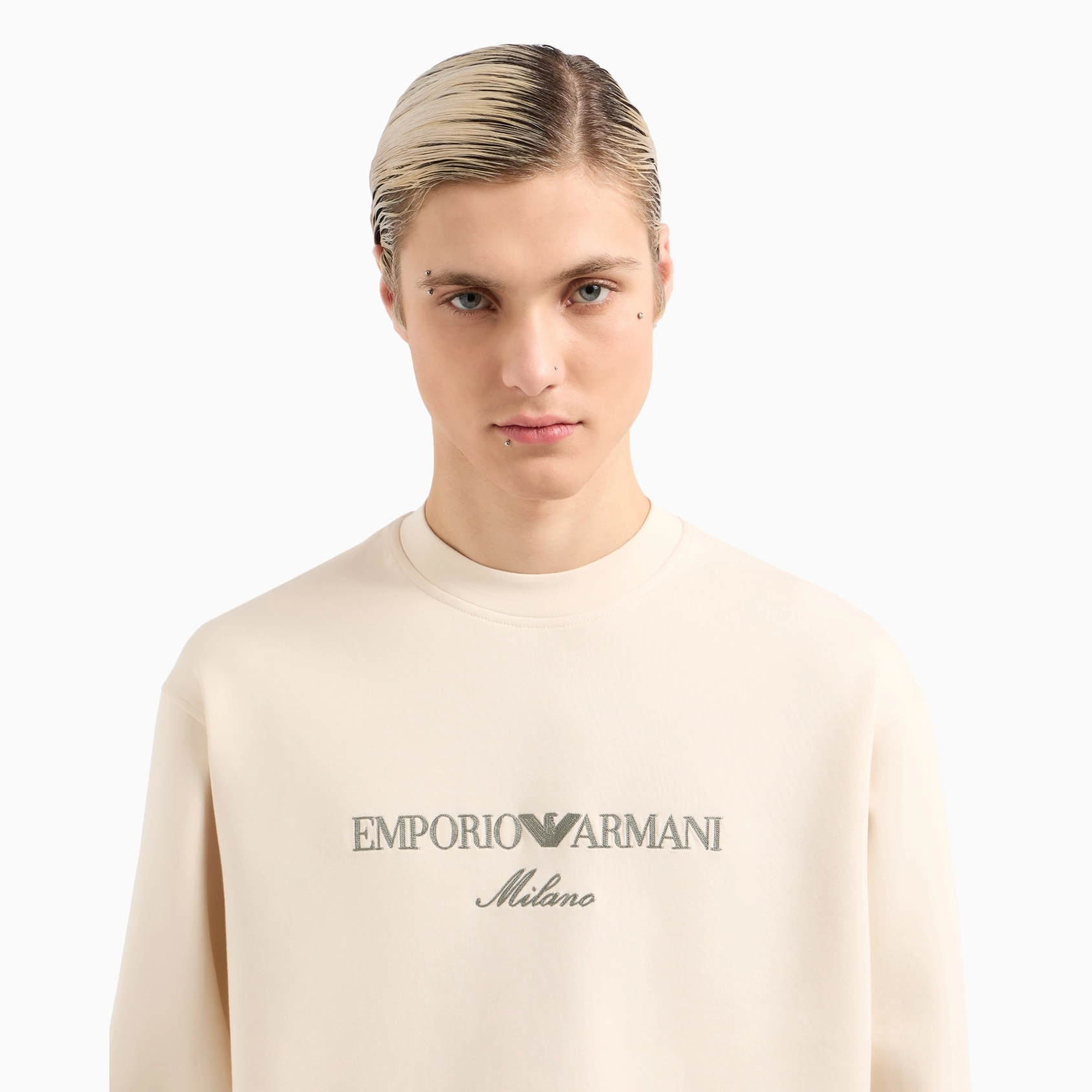 em001052_af10013_m1052_a_ss2025-1-outlet90-com