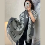 كوتش شال ذو وجهين