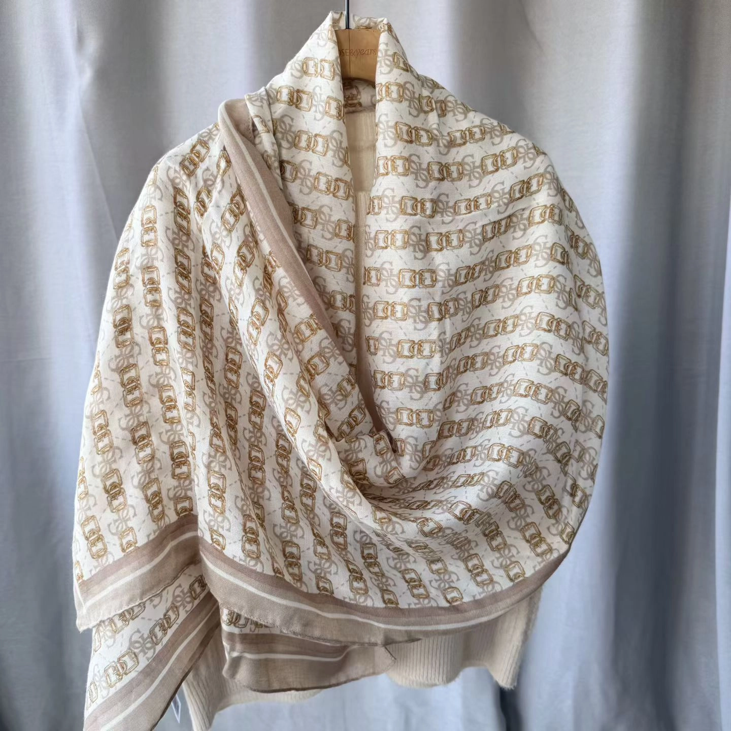 b96a081d-1a4c-4eec-8c80-454a117d88a0-3-outlet90-com