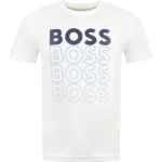 بوس تي شيرت بشعار بارز