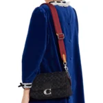 2506806_22138910_9422010-4-outlet90-com