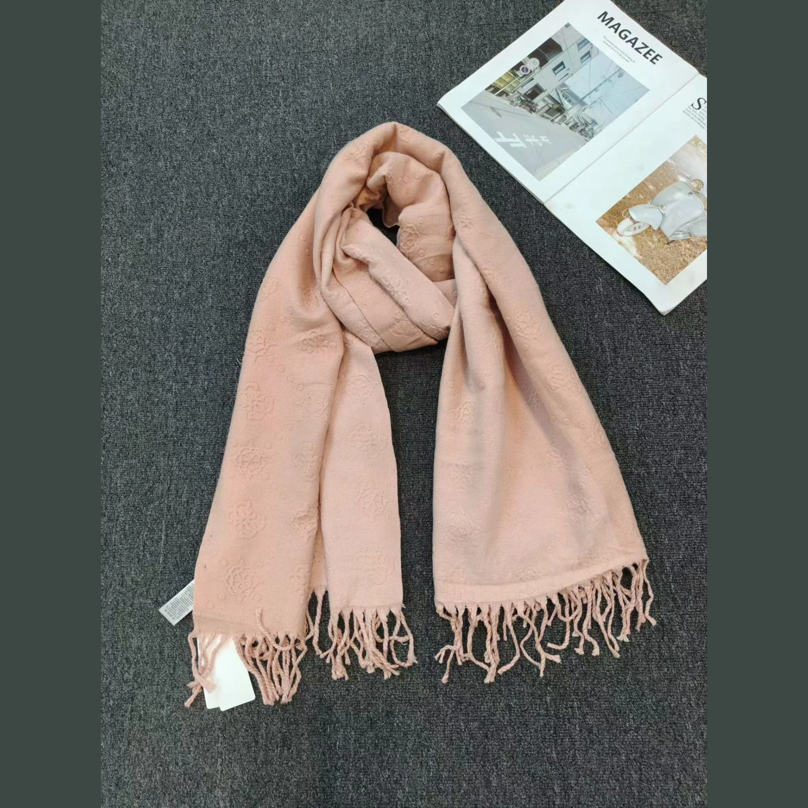 a37a1a4b-d844-4e17-83a9-b76cedd63460-42-outlet90-com