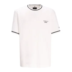 بوس تي شيرت بشعار بارز