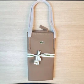 شنطة لاكوست