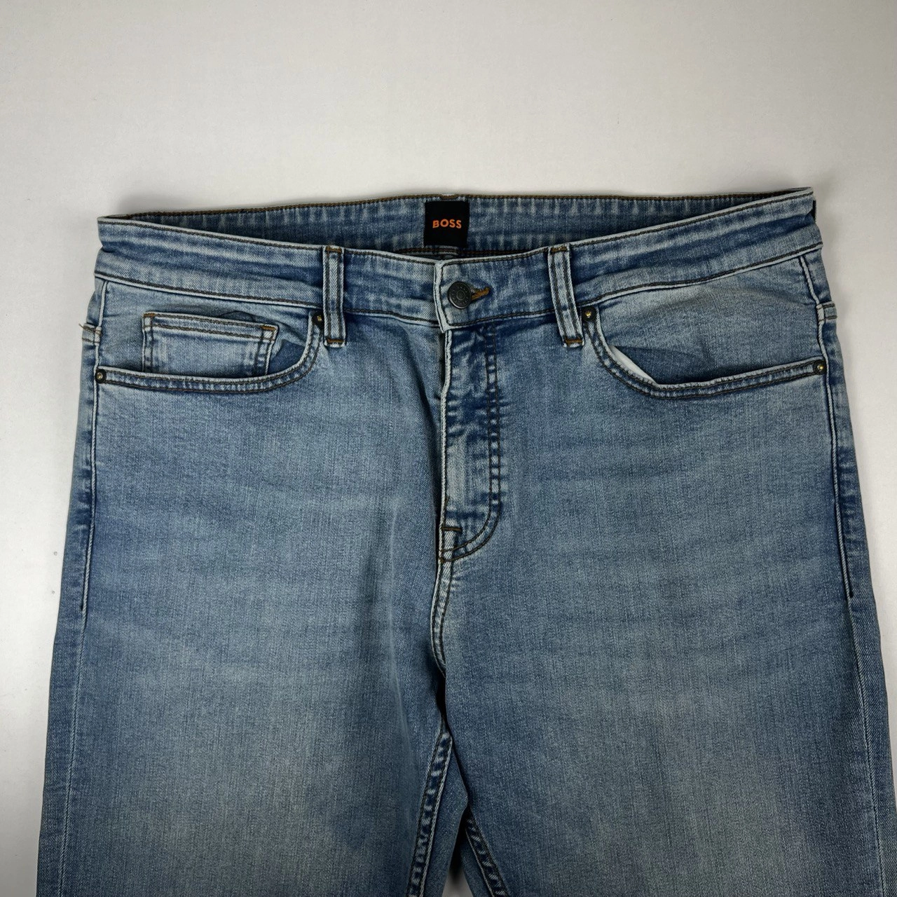 9ad989e0-56e5-4734-8956-16936bc46258-3-outlet90-com