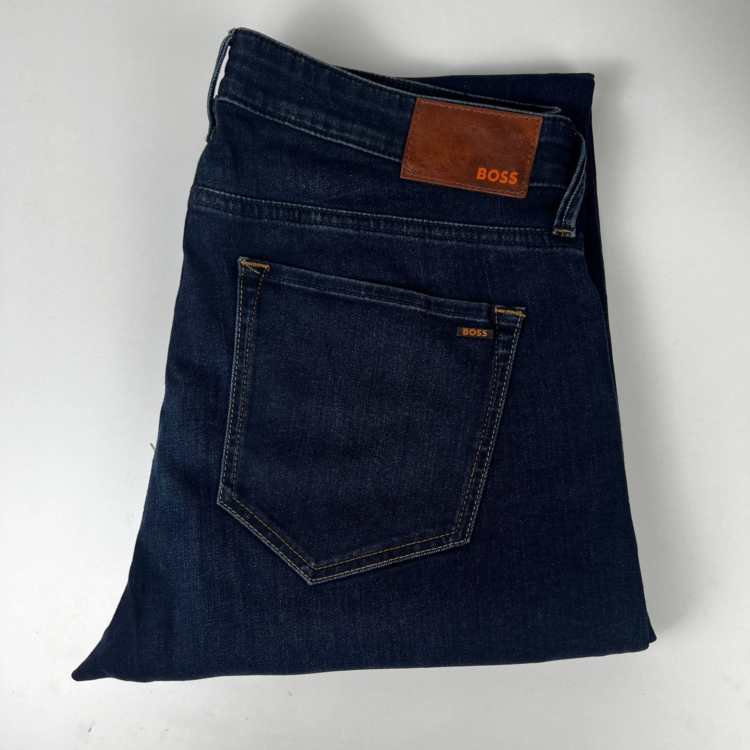 d90e33af-9125-4535-8ab4-eaa4e50986bf-3-outlet90-com