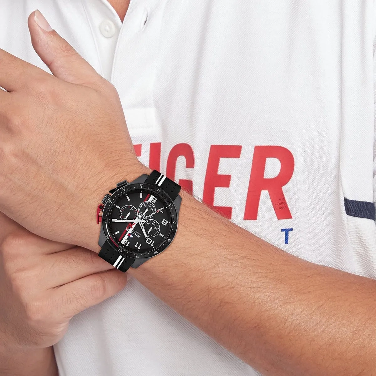1792168-tommy-hilfiger-watch-chronograph-men-black-dial-rubber-strap-quartz-analog-bank_13-2-outlet90-com