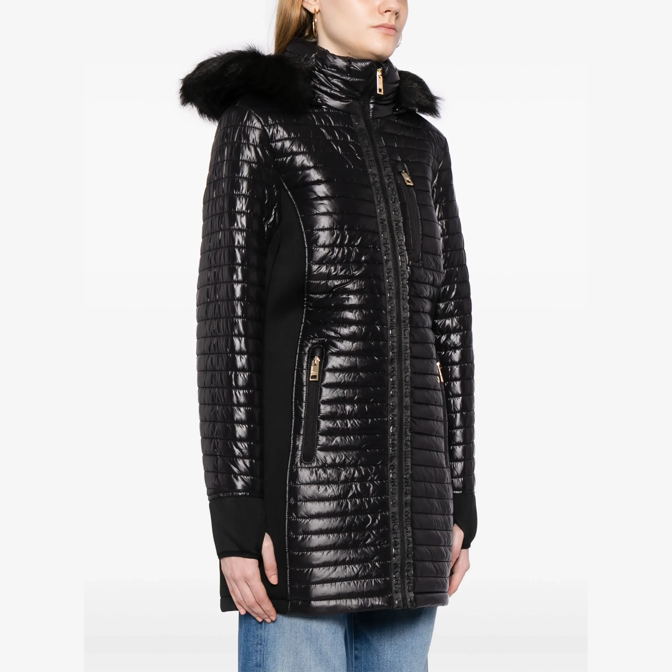 22355916_52308341_2048-4-outlet90-com