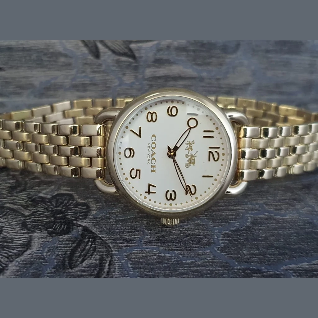 40d4f158-59aa-477e-8af9-572d42443d0c_1024x1024-2-outlet90-com