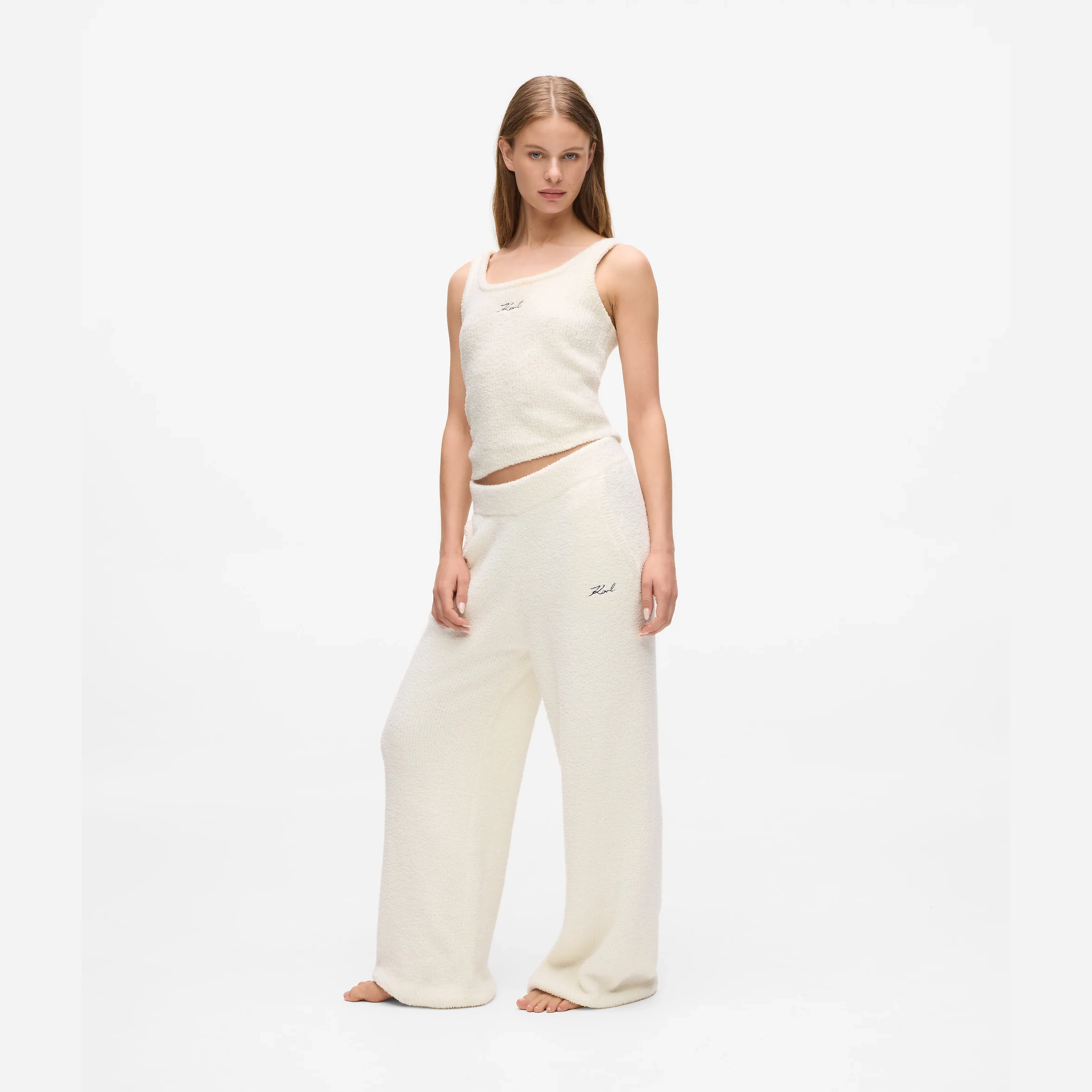 a4w44005b09_4-3-outlet90-com