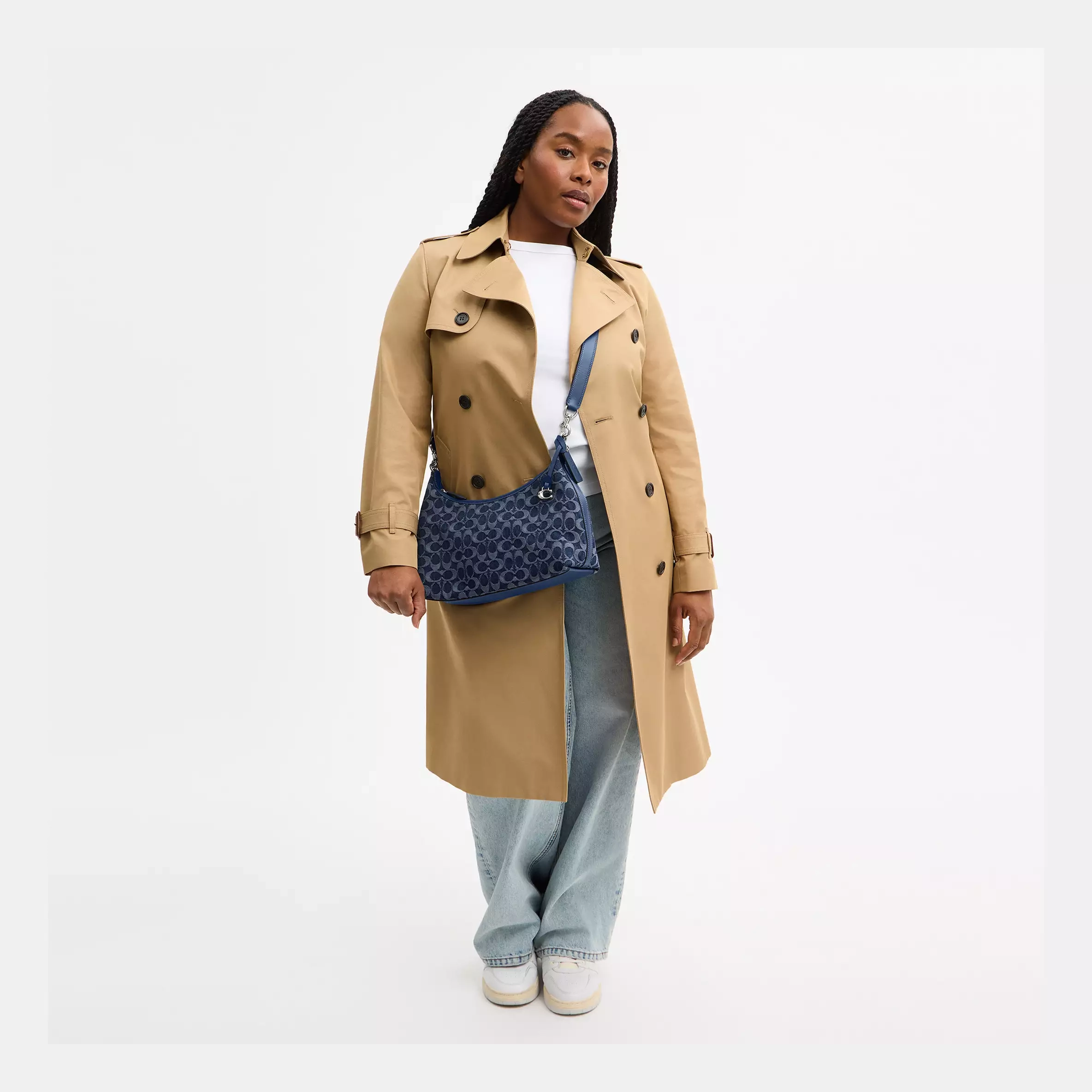 cam24_lhrhy_a62-3-outlet90-com