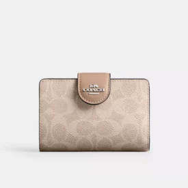 محفظة كوتش Medium Corner Zip Wallet