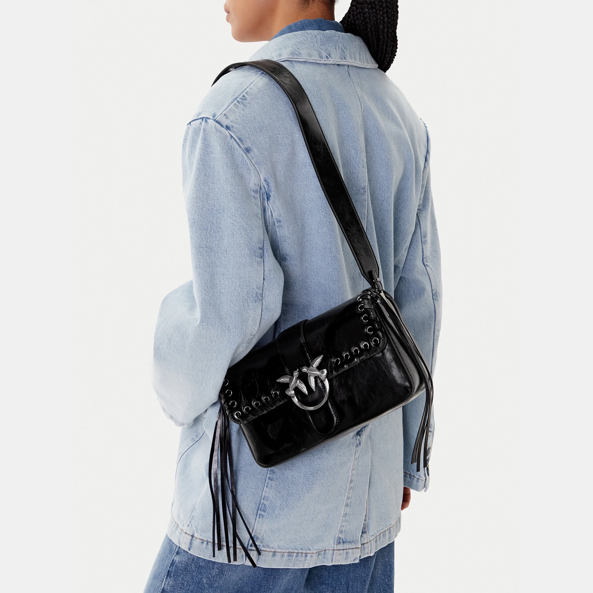 pinko-borsetta-love-one-classic-slouchy-fl-pe-25-pltt-104524-a28d-nero-8057769719331 (1)-11-outlet90-com