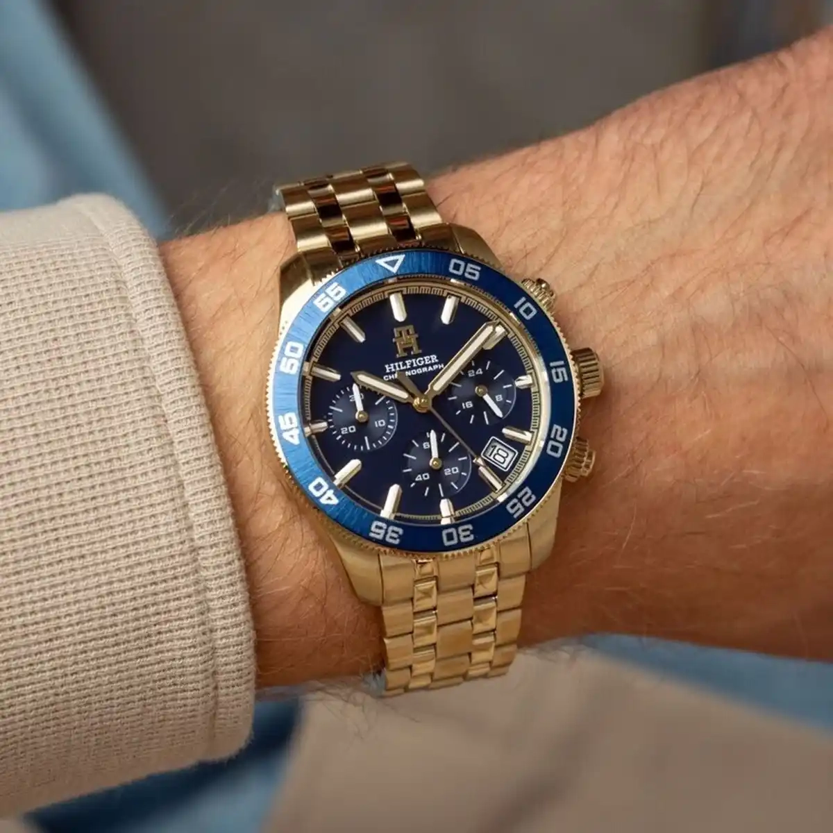 tommy-hilfiger-1792158-th85-men-watch-blue-dial-gold-metal-strap-battery-egypt_5-7-outlet90-com