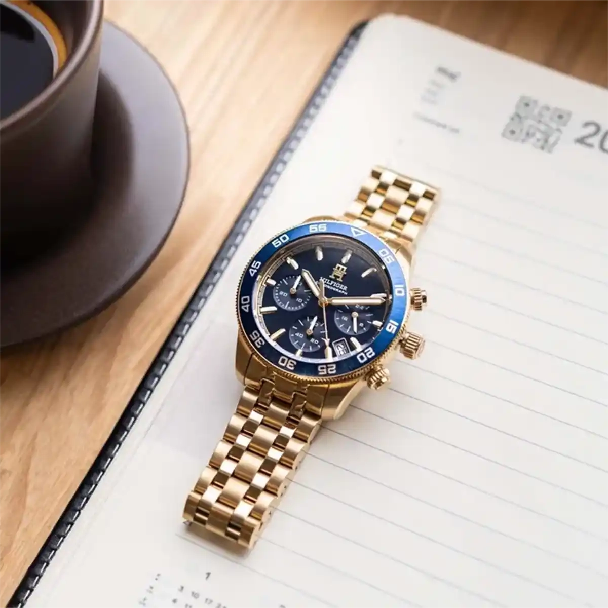 tommy-hilfiger-1792158-th85-men-watch-blue-dial-gold-metal-strap-battery-egypt_9-3-outlet90-com