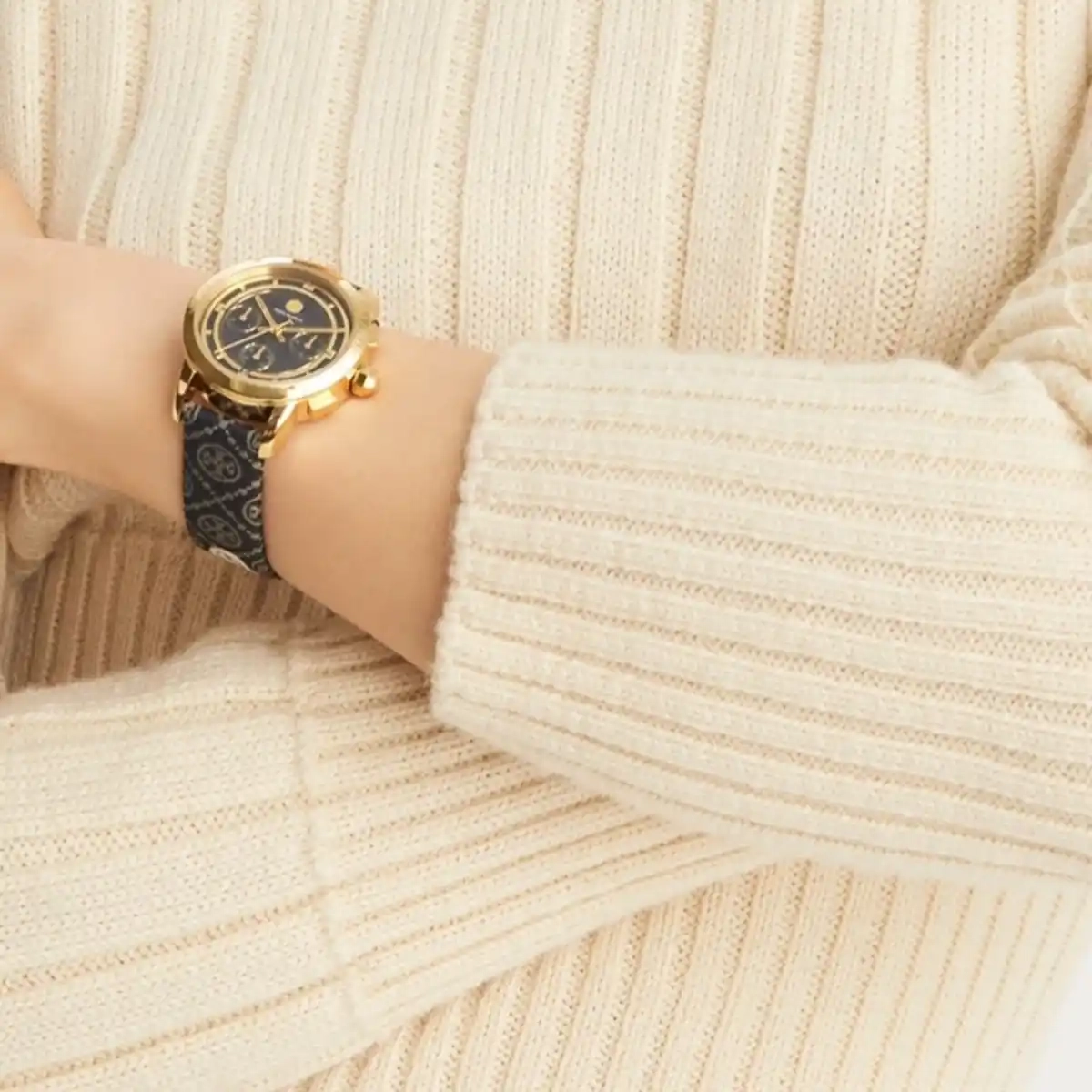 tory-burch-watch-for-women-tbw1038-original-navy-blue-leather-stap-dial-egypt_3-1-outlet90-com