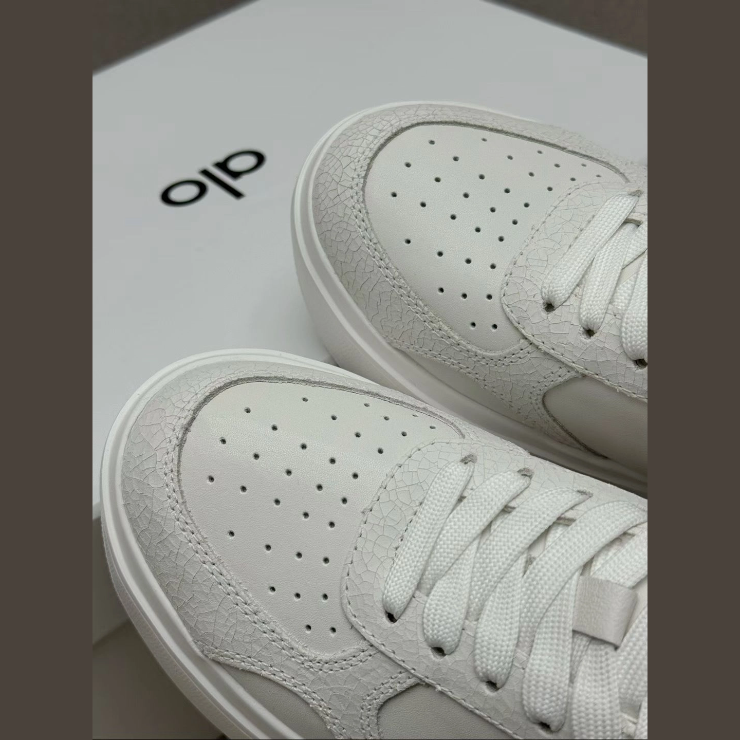 10491cf4-7ba3-47b6-b57e-9b321e7a207b-8-outlet90-com